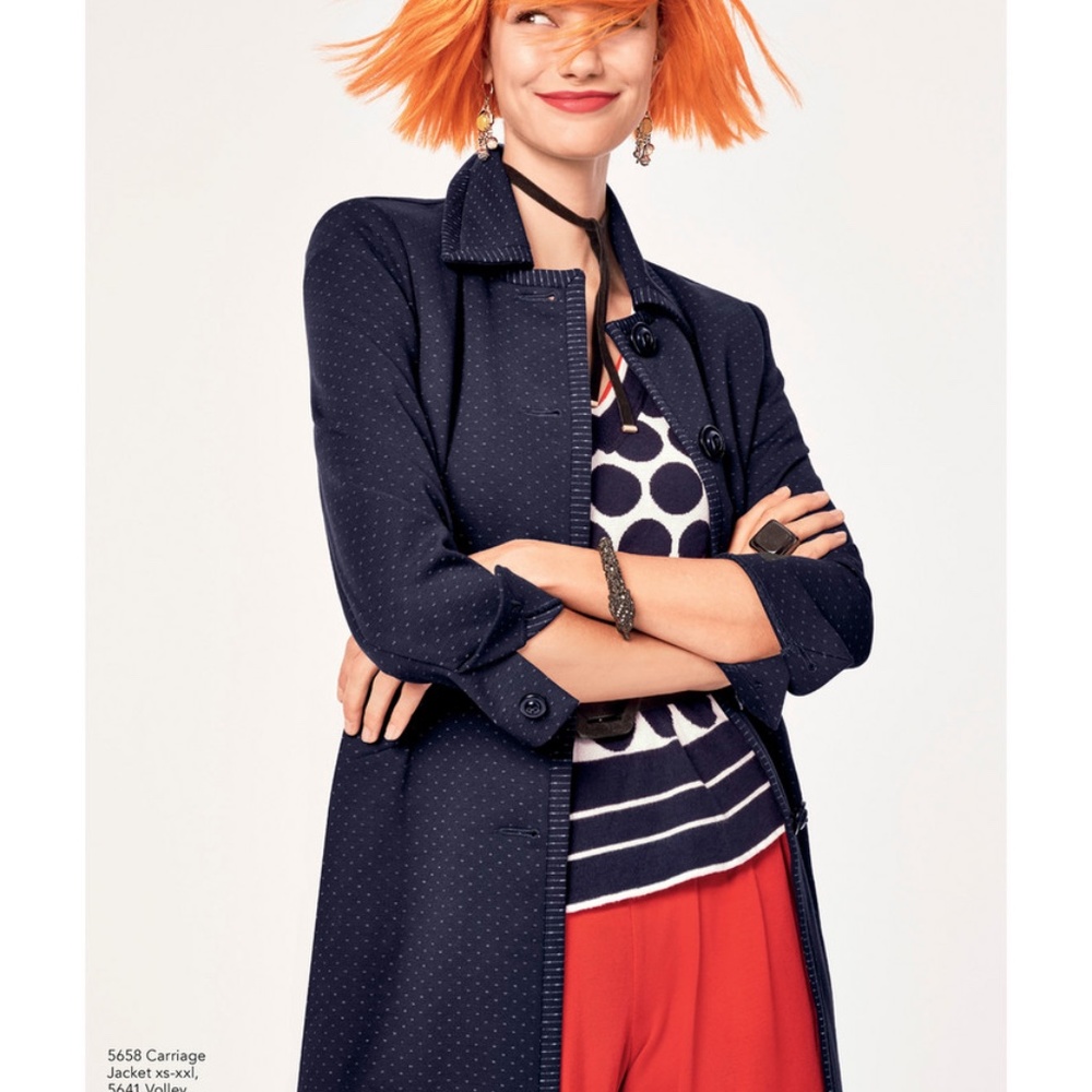 CAbi Volley pullover Style 5641 - Medium